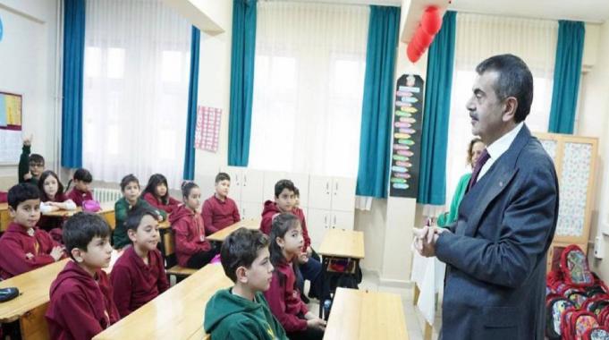 Bakan Tekin’ten Öğretmenlik Meslek Kanunu (ÖMK) Açıklaması