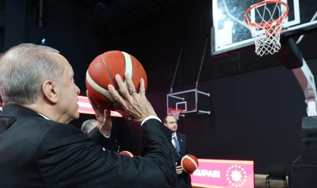 Cumhurbaşkanı Erdoğan, BGM açılışında potaya basket attı