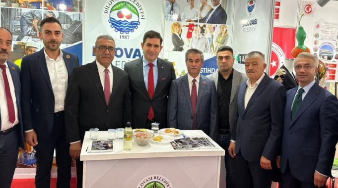 Dilovası Belediyesi istihdam standına yoğun ilgi