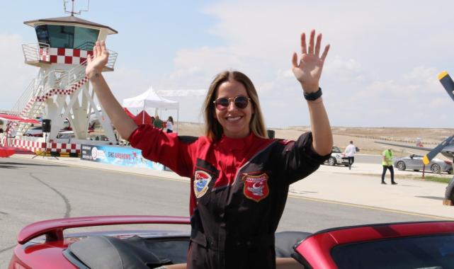 Eskişehir'deki hava şenliği: Akrobasi gösterisi ilgiyle takip edildi