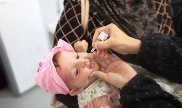 Gazze'de çocuk felcine karşı 355 bin çocuk aşılandı