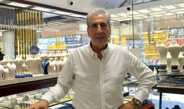 Gurbetçiler altın alışverişi yapmayı bırakıp tatil bölgelerine yöneldi