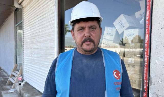 Hatay'da 16 katlı bina tek darbeyle tuzla bu oldu