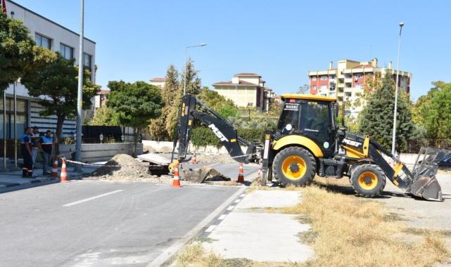 İbrahim Hacıosmanoğlu, Manisa FK'nın tesisini gezdi