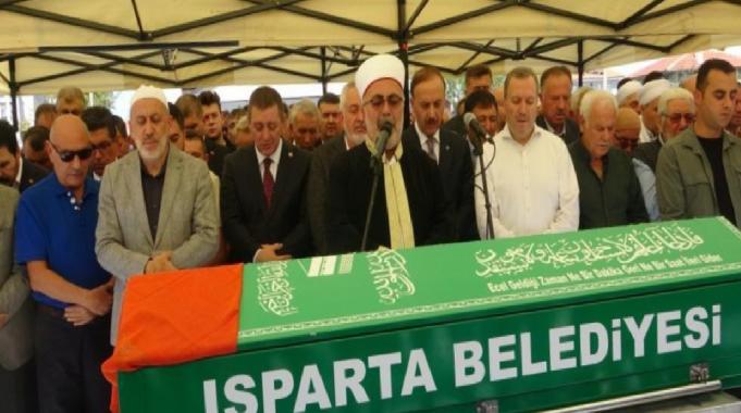 Isparta Belediye Başkanı'nın kızı son yolculuğuna uğurlandı