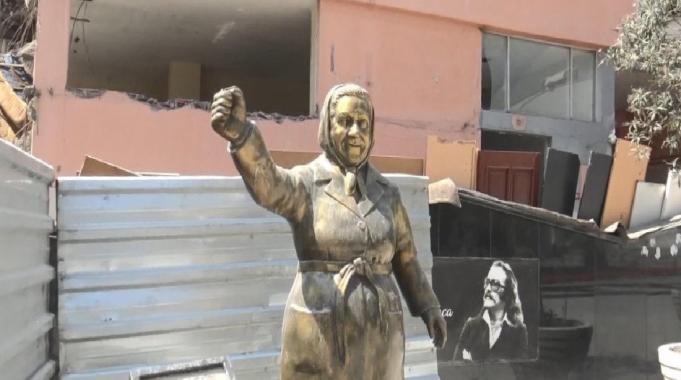 İstanbul'da Adile Naşit heykelinin zili çalındı