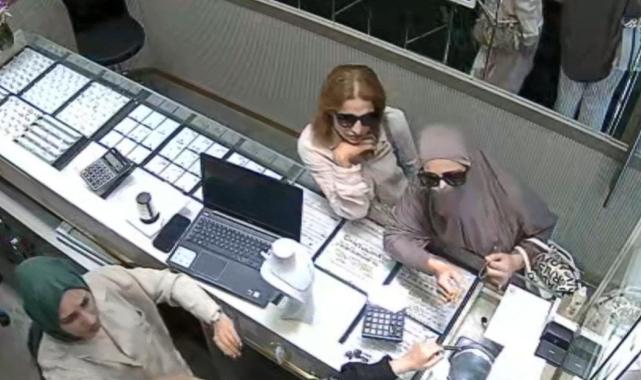 İstanbul'da kuyumcu hırsızlığı: 'Düğünümüz var' deyip bilezik çaldı