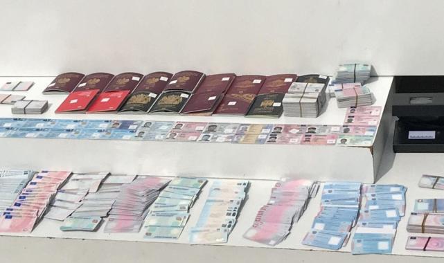 İstanbul'da sahte pasaport hazırlayan şebekeye operasyon: 15 gözaltı