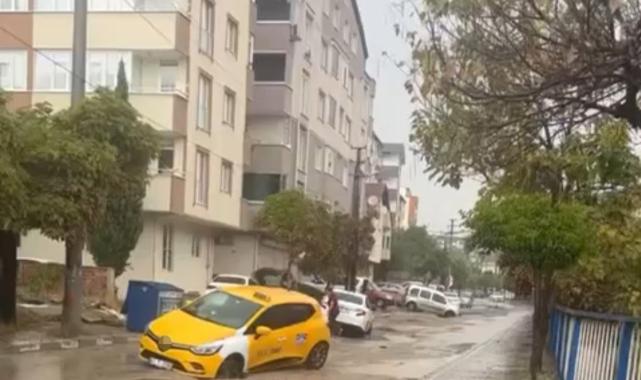 İstanbul'daki sağanak yağış sürücülere zor anlar yaşattı