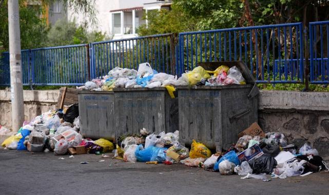İzmir'de çöp dağları: Çiğli'de kötü koku ve kirlilik manzaraları