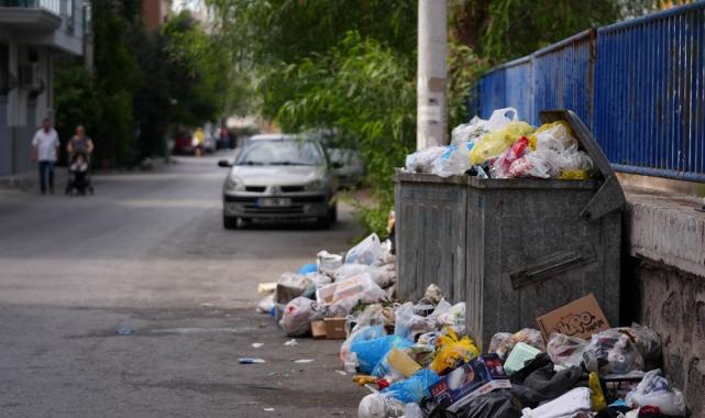 İzmir'de çöp dağları: Çiğli'de kötü koku ve kirlilik manzaraları
