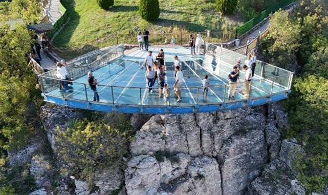 Karabük'te Türkiye’nin ilk cam seyir terasından 6 milyon TL gelir sağlandı