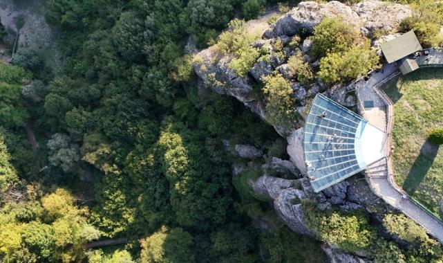 Karabük'te Türkiye’nin ilk cam seyir terasından 6 milyon TL gelir sağlandı