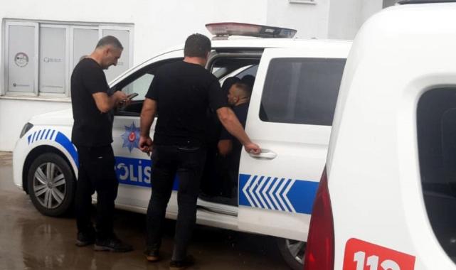 Kocaeli’de yeni tabancasını gösterirken ağabeyini vurdu