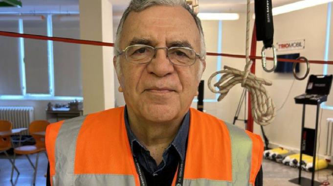 Lavabo Açıcı Elinizde Patlamasın!