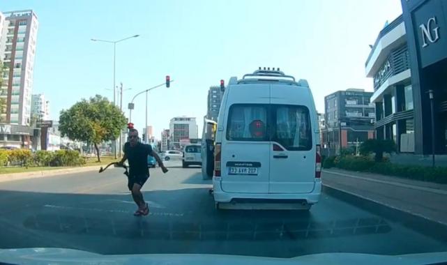 Mersin'de önünü kestiği otomobile halatla saldırdı