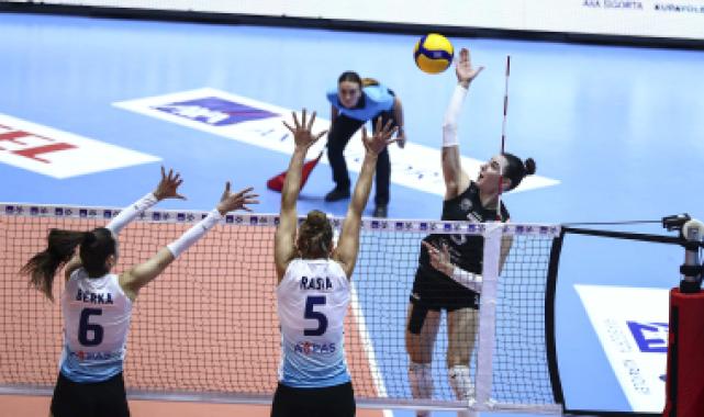 Nilüfer Belediyespor Eker, Kupa Voley'e galibiyetle başladı