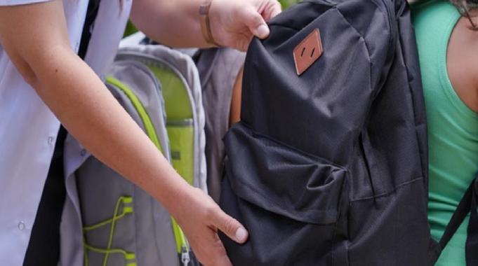 Okul çantası doğru kullanılmazsa çocuğunuzun kabusu olabilir