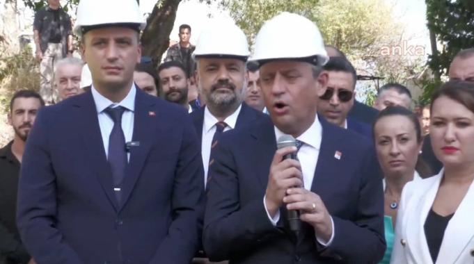 Özgür Özel, İzmir'de cami temel atma törenine katıldı