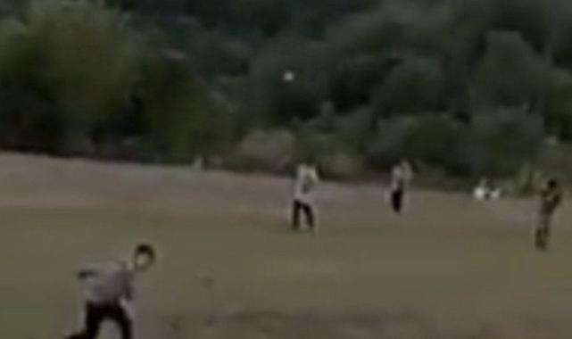 Sinop'ta yaşlı çift sürekli komşu çocuklarının taşlı saldırısına uğruyor