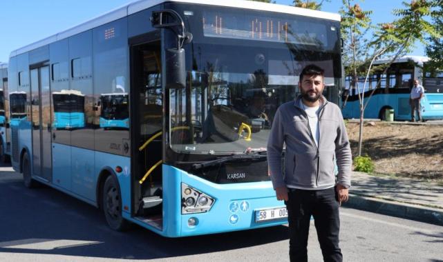 Sivas'ta otobüs şoföründen alkışlanacak hareket