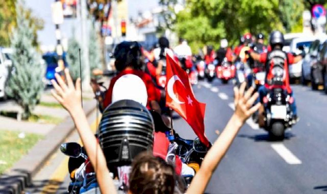 Ankara'da motosiklet severlerden gazilere jest
