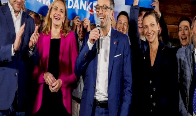 Avusturya'da aşırı sağ tarihi zafer kazandı