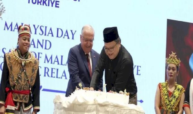 Bakan Güler Malezya resepsiyonunda
