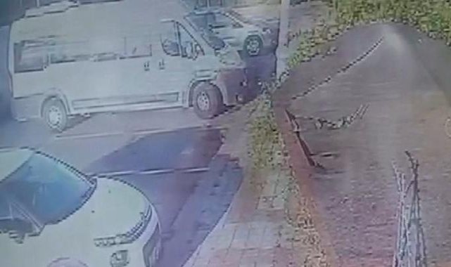 İstanbul'da okul yolundaki kaza kamerada