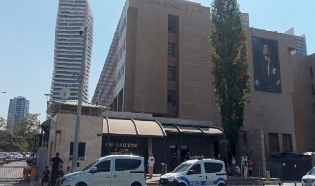 İzmir'de 2 kişinin akıma kapılarak ölümüne ilişkin davada ilk duruşma 11 saat sürdü