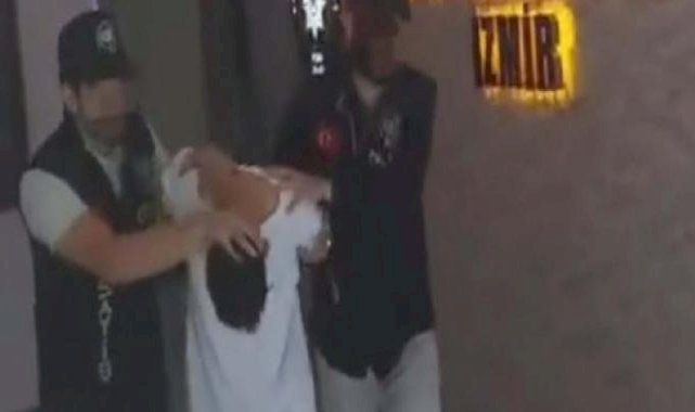 İzmir'de tabancayla oynarken katil oldu