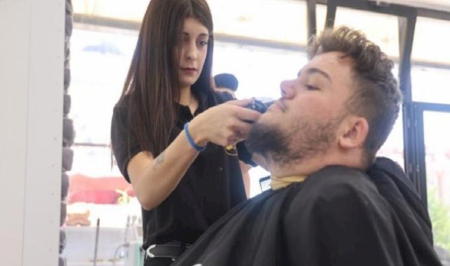 Konya'da kadın erkek kuaförü: Traş olan bir daha geliyor