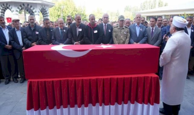 Şehit Piyade Sözleşmeli Er Abakay'ın cenazesi memleketi Muş'ta toprağa verildi