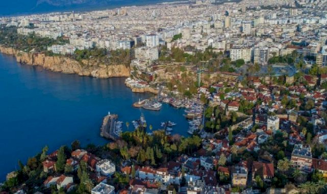 Yabancıların gayrimenkule ilgisi azaldı: Konutlar elde kaldı