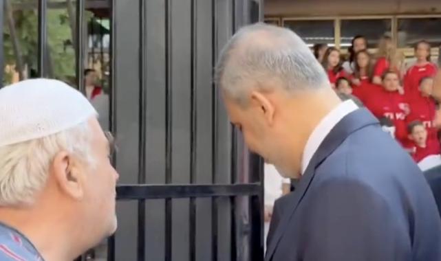 Üsküplü Amcanın Tayyip Erdoğan sevgisi: Tayyip ağabey'e selam söyle