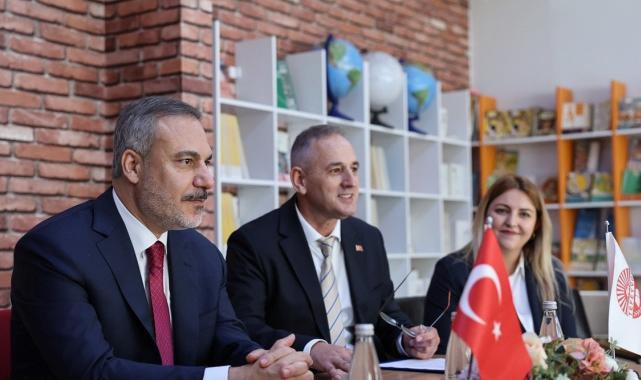 Üsküplü Amcanın Tayyip Erdoğan sevgisi: Tayyip ağabey'e selam söyle