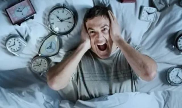 Uyuyamayanlar dikkat! Düzensiz uyku birçok sağlık sorununa yol açıyor