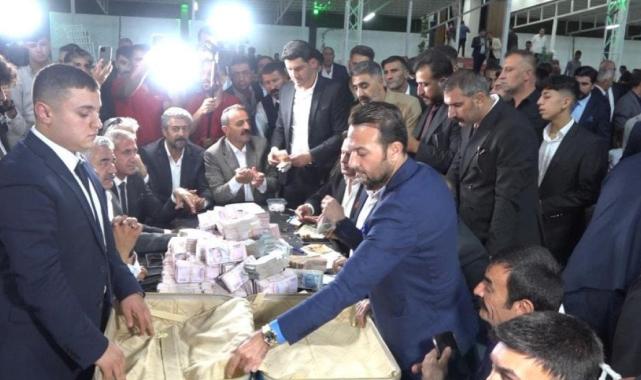 Van'da aşiret düğününde geline 2 kilo altın, damada 15 milyon TL takıldı