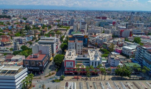 Yabancıların gayrimenkule ilgisi azaldı: Konutlar elde kaldı