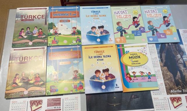 Yeni müfredata uygun ders kitapları okullara ulaştı