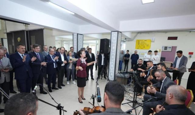 Yusuf Tekin: Öğretmenlik Meslek Kanunu Meclis'in takdirinde