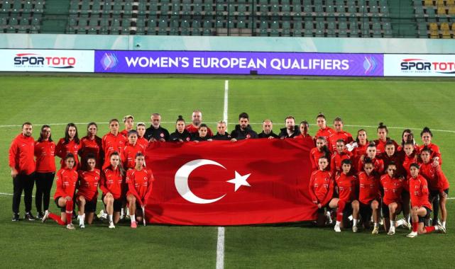 A Milli Kadın Futbol Takımı, terör saldırısını lanetledi