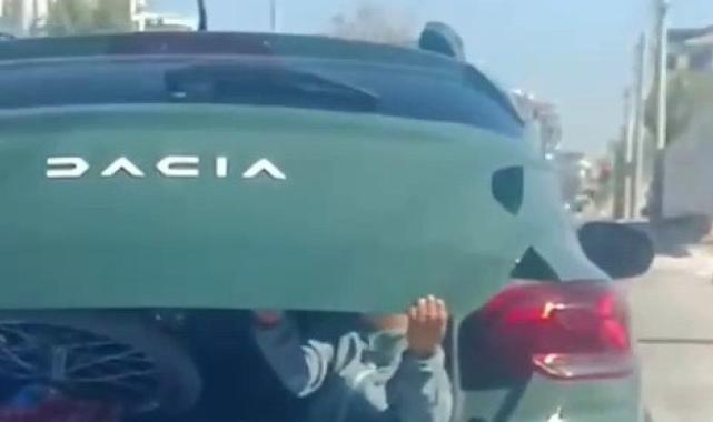 Adıyaman'da küçük çocuğun bagajda tehlikeli yolculuğu