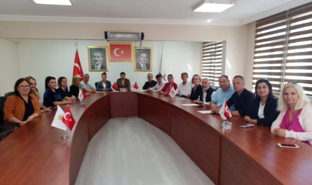 AK Parti İlçe Yönetimi, Keşan Belediyesi’nin 180 günlük çalışmasını değerlendirdi