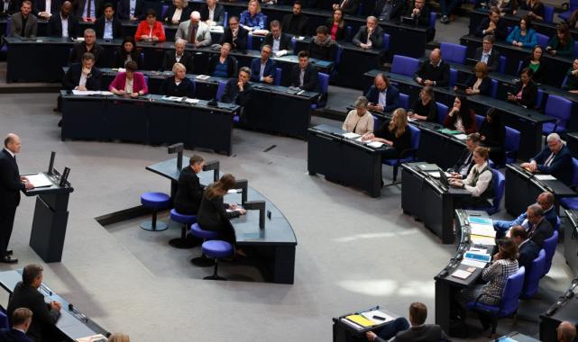 Almanya Başbakanı Scholz, İsrail'e silah tedariki sözü verdi