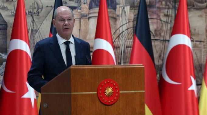 Almanya Başbakanı Scholz'dan vize açıklaması