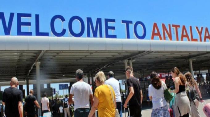 Antalya Havalimanı eylülde 5,1 milyon yolcuya hizmet verdi