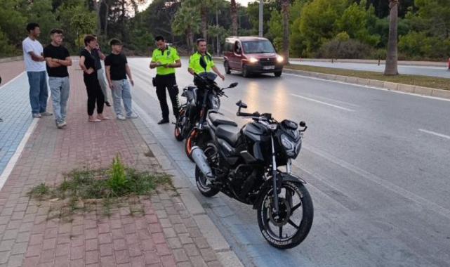 Antalya'da ehliyetsiz yakalandı: Cezadan kaçamadı
