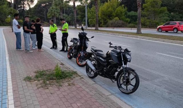 Antalya'da ehliyetsiz yakalandı: Cezadan kaçamadı