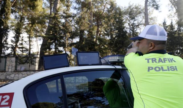 Antalya'da yapay zekalı radarla hız tespiti
